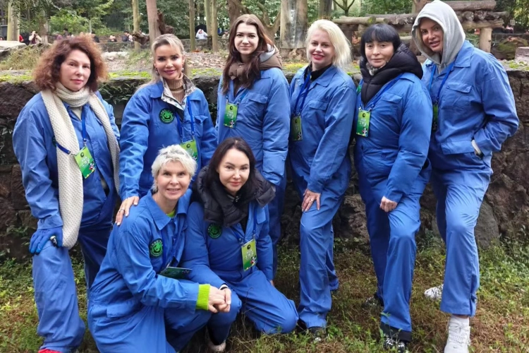 Chengdu Panda Volunteer Tour