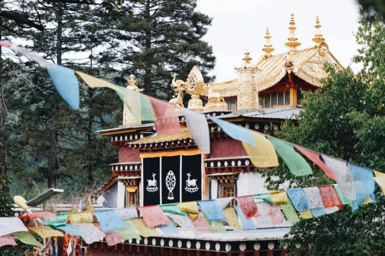 Shangri-La Dabao Temple