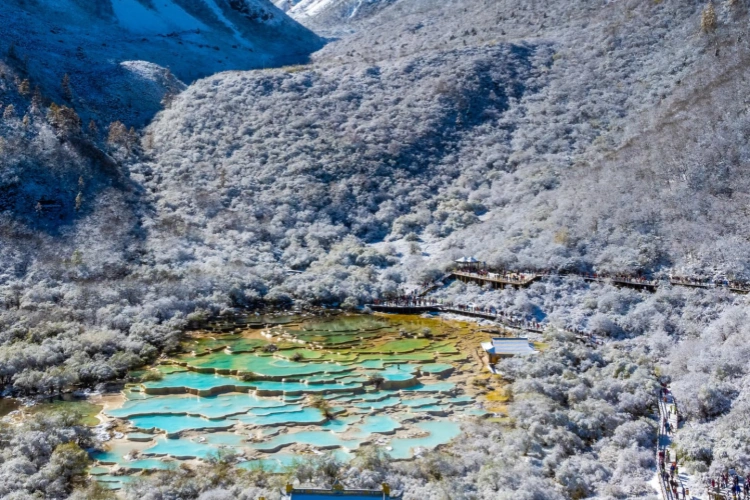 Huanglong Snow Capped