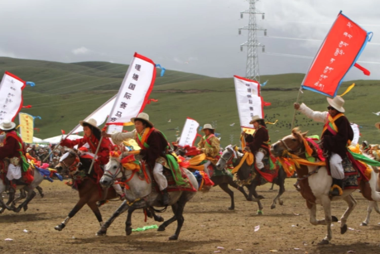 Litang horse racing festival