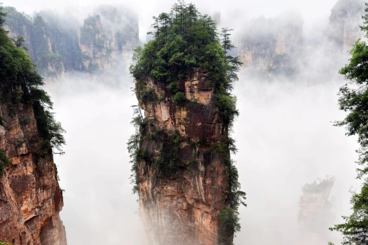 Zhangjiajie Floating Mountains Avatar