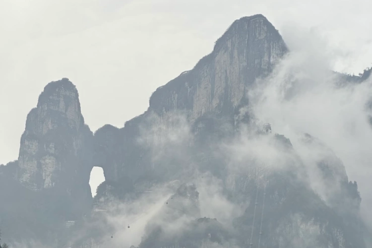 Zhangjiajie Tianmen Mountain