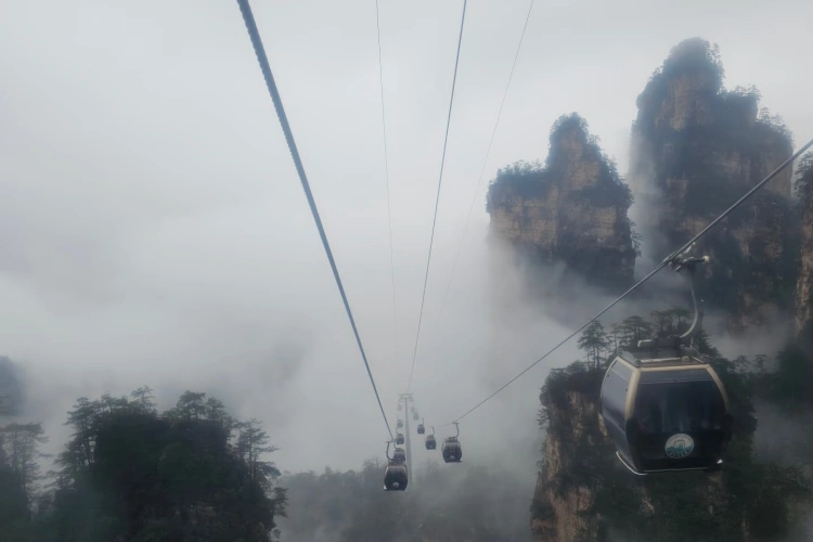 Zhangjiajie Tianzi Mountain Cable Car