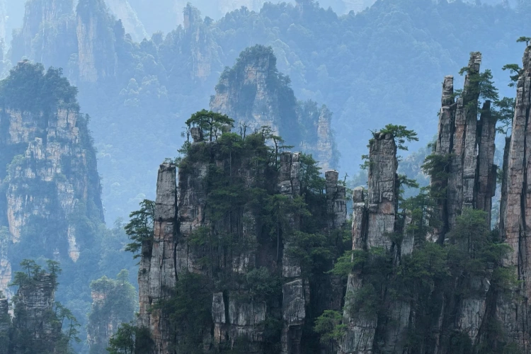 Zhangjiajie Tianzi Mountain