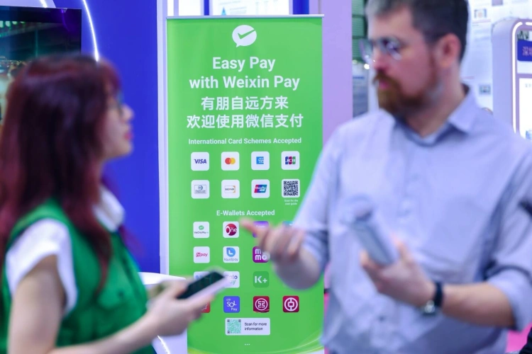 Tencent PayPal Link to WeChat Pay QR Code