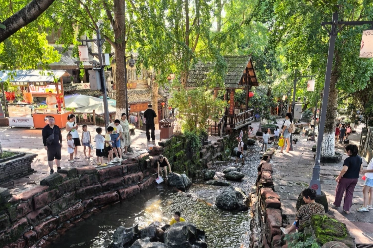 Sichuan Huanglongxi Ancient Town