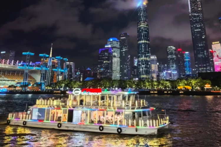 Guangzhou Pearl River Night Cruise